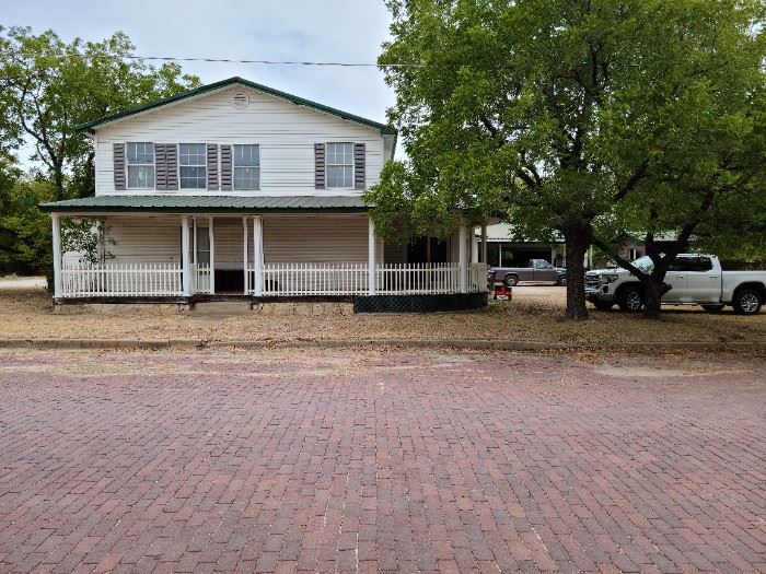 Large Estate Sale Estate of Elsie & Jeane Pruett starts on 8/26/2022