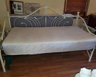 Trundle Bed