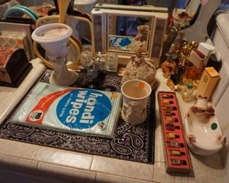 soap dishes, mirrors