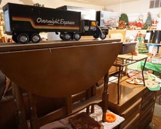drop leaf table, Overnight Express semi toy truck