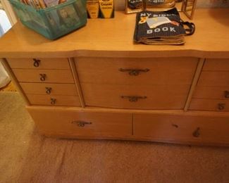 blonde dresser (Ft. Smith)