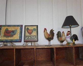 Rooster and chicken decor