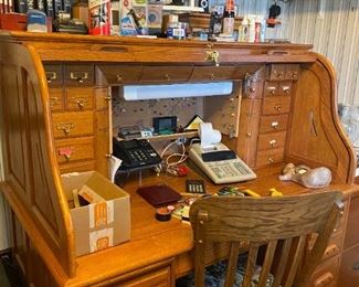  ROLL TOP DESK