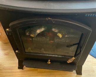  FIREPLACE  WE HAVE 5 FIREOLACE S ONE FOR EACH ROOM