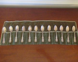 ANTIQUE 12 PIECE STERLING SILVER SPOON SET