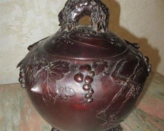 VINTAGE ORNATE CHINESE HANDMADE BRONZE URN BOWL