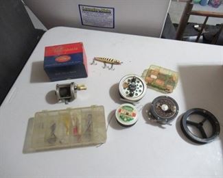 1944 SHAKESSPEARE FISHING REEL MODEL GE IN ORIGINAL BOX, VINTAGE BRONSON FLEETWING 2475 FISHING REEL, DIAWA AND OLYMPIC FLY-FISHING REELS AND MORE