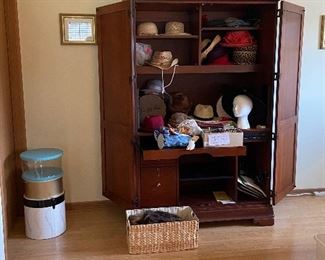 Armoire/media cabinet