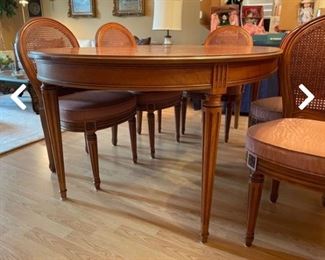 Henredon custom folio dining table with 6 chairs and extensions 
