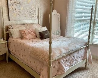 Perfect girls room bedroom suite! 