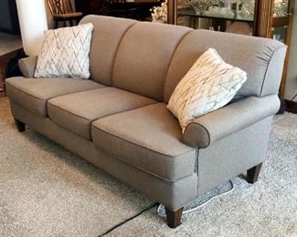 Flex Steel 3 Cushion Sofa, 34" x 77" x 34", Includes Throw Pillows