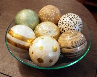 Prima Donna 13" Center Piece Bowl With Decorative Orbs, Qty 7