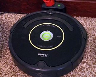 iRobot Roomba WiFi Vacuum, Model 650, With Charging Base, Powers On