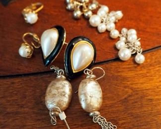 Vintage Anne Koplik Designs Matching Clip Earrings And Necklace, Pearl Jewelry, Including Necklace And Earrings, Both Pierced And Clip Styles