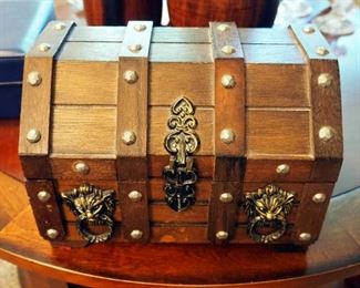 Wood Dresser Trunk Including Cuff Link Sets, Qty 4, Tie Pins, Tie Clips, And More