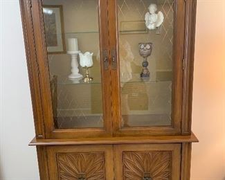 Matching vintage China cabinet 