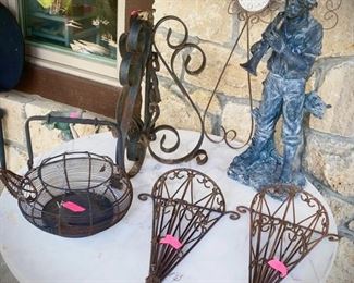 wrought iron decor, statuary , marble top heavy 2' tall x 3' diameter table