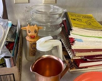 assorted kitchen items