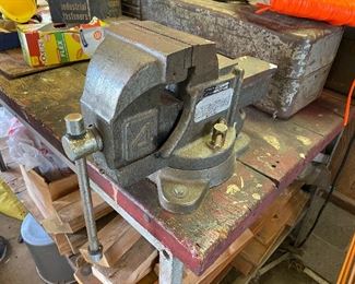 vise