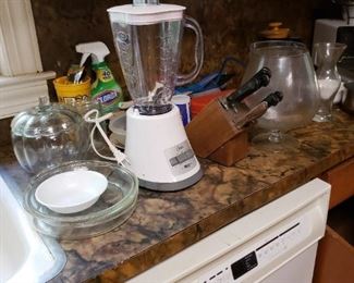 Blender & Dishwasher