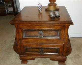 Bombay style end table & misc