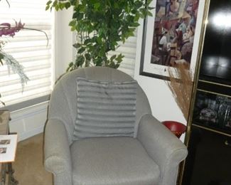 Nice gray chair
