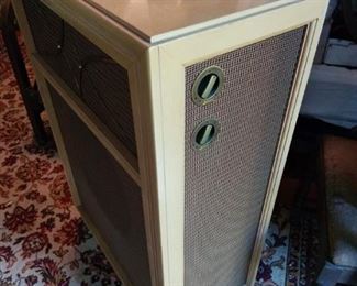 JENSEN TALL BLONDE SPEAKER-3 WAY REPRODUCER SYSTEM- MODEL TP-200..SUPER SHAPE.WITH ORIGINAL LEGS AND CERTIFICATE 