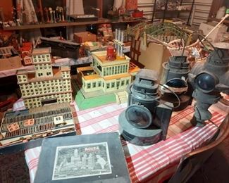 ULTRA RARE!NOT A RE-PRO!1920 LIONEL POWER STATION ...THE SCOTT BILT-E-Z "THE BOY SETS HAs BEEN PULLED..SORRY...ADLAKE NON-SWEATING R.R.LAMPS
