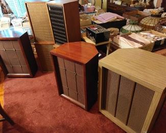 PAIR OF MAHOAGANY CORNER ELECTRO VOICE ARISTOCRAT HIGH FIDELITY   & GREY & WHITE CORNER 3 WAY UNIVERSITY MODEL 312