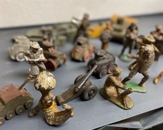 Metal/Cast Iron Military Men 