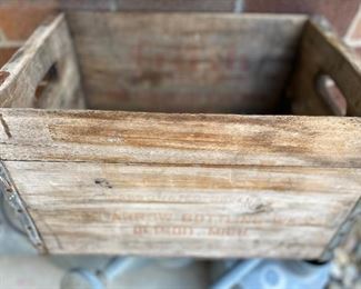Antique Crush Wood Crate 