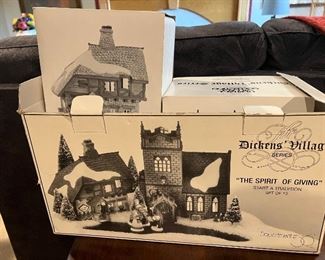 Dickens Village "Spirit of Giving" complete set - never opened