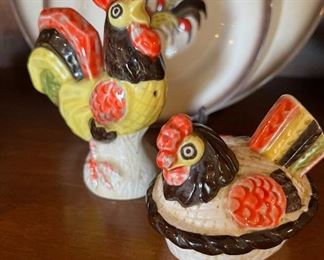 Vintage Rooster and chicken salt and pepper shakers