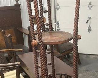 BELOW ADDITIONAL PICS/CAPTIONS FOR ITEM!