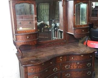 BELOW ADDITIONAL PICS/CAPTIONS FOR ITEM!