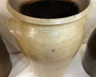 VIEW 4 TOP 4G. UNSIGNED CRAVEN POTTERY