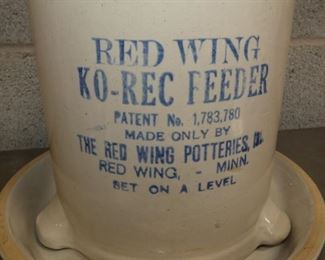 VIEW 2 CLOSEUP FEEDER