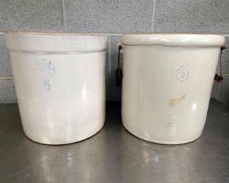 5G. INDIAN, REDWING JARS