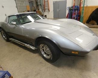 PASSENGER SIDE 25TH ANN. CORVETTE