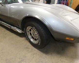 PASSENGER SIDE FRONT VIEW