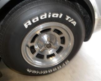 RADIAL TA TIRES
