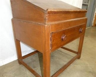 VIEW 2 CLOSEUP W/ DRAWER