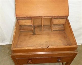 VIEW 4 CLEAN INSIDE W/ PEGION HOLES