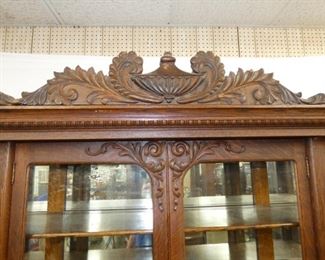 VIEW 3 CLOSEUP CARVED CHINA TOP