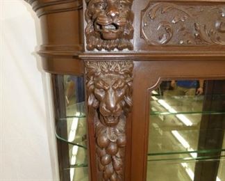 VIEW 4 DOUBLE LION HEADS