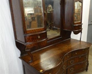 VIEW 7 W/ MIRROR DOOR HAT BOXES