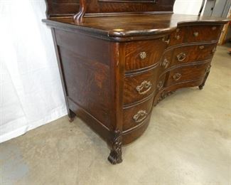 VIEW 9 OAK KIDNEY DRESSER BASE