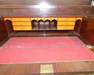 VIEW 5 CLOSEUP DESK PEGION HOLES