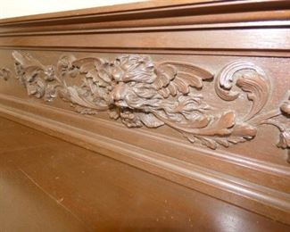 VIEW 6 NICE CLOSEUP DETAILED CARVINGS