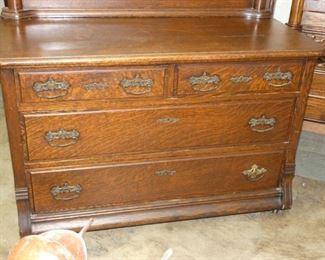 VIEW 7 OAK DRESSER BASE 2 OVER 2